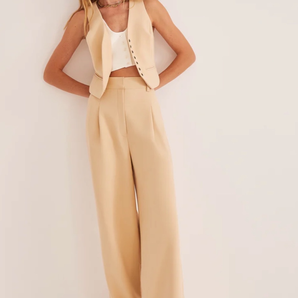 Favorite Daughter Margaret Vest (Sand)